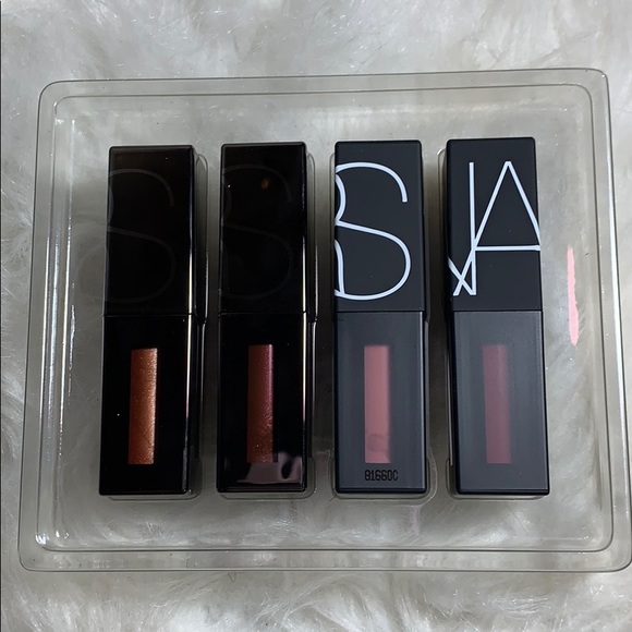 LIPGLOSS - Picture 3 of 3